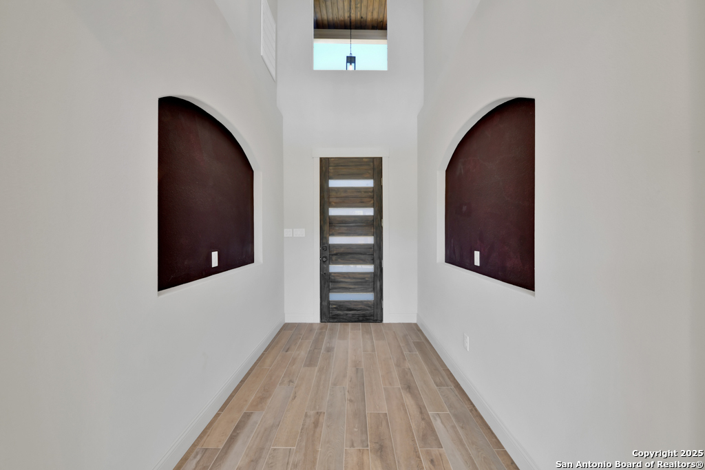 105 River Bluff