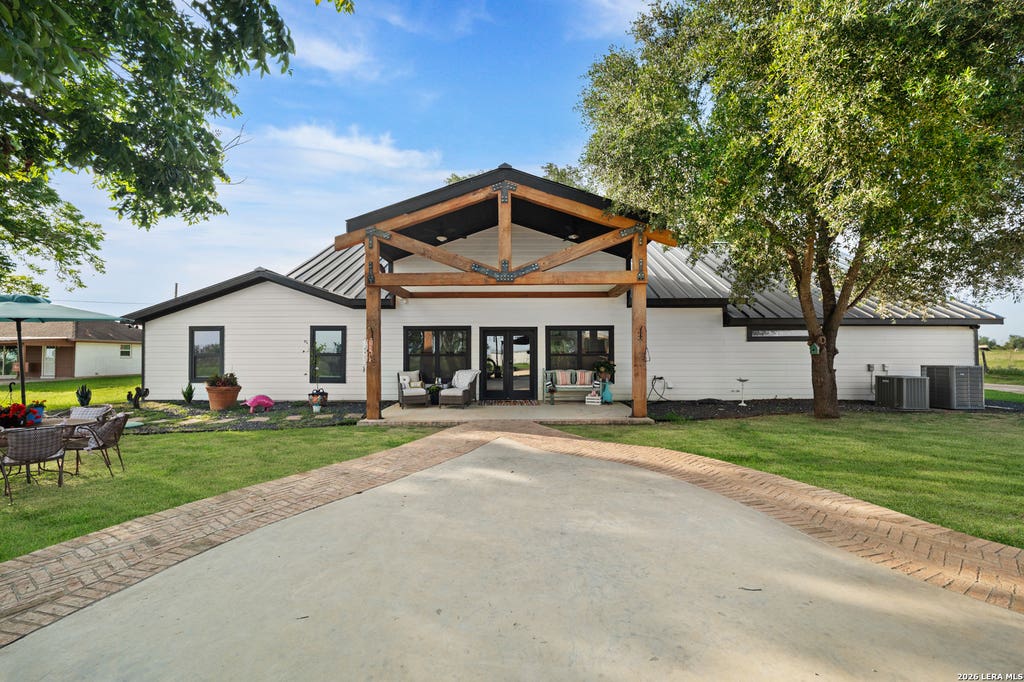 Photo of 1591 Leissner School, Seguin, TX 78155 (MLS # 1993821)