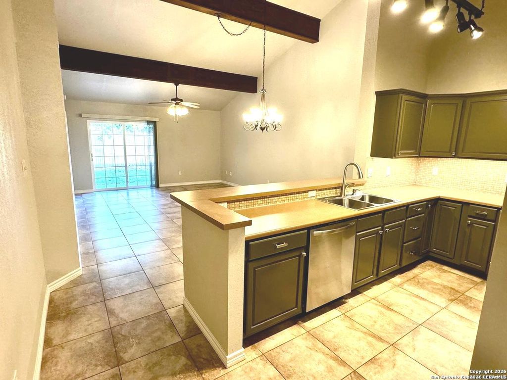 Photo of 143 Oak Grove, Boerne, TX 78006 (MLS # 1935393)