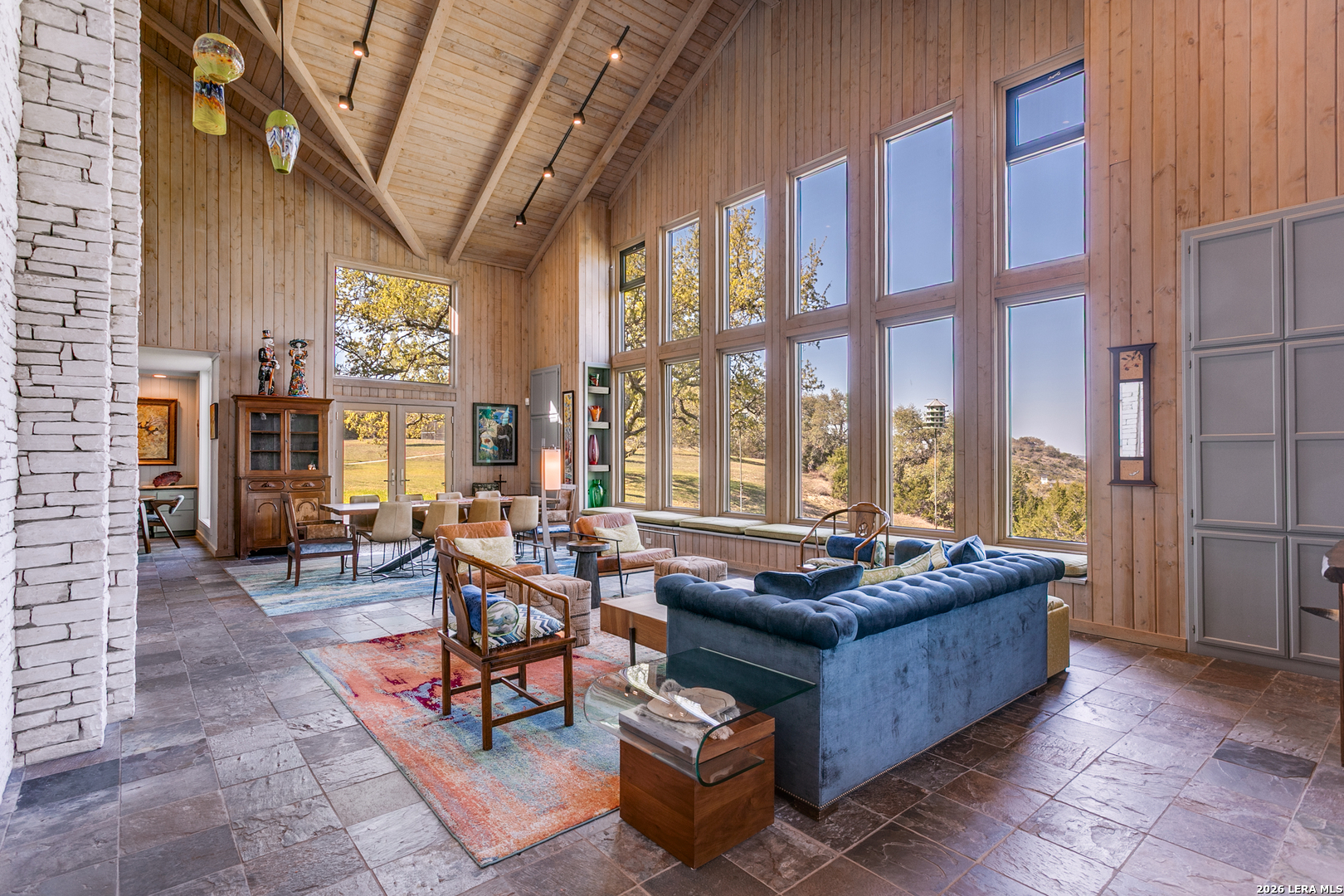 27359 Smithson Valley