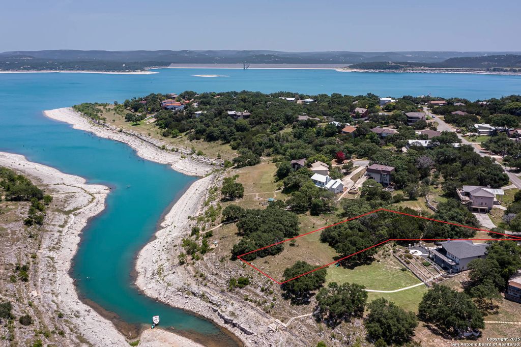 Photo of 331 Village View Dr, Canyon Lake, TX 78133 (MLS # 1926353)