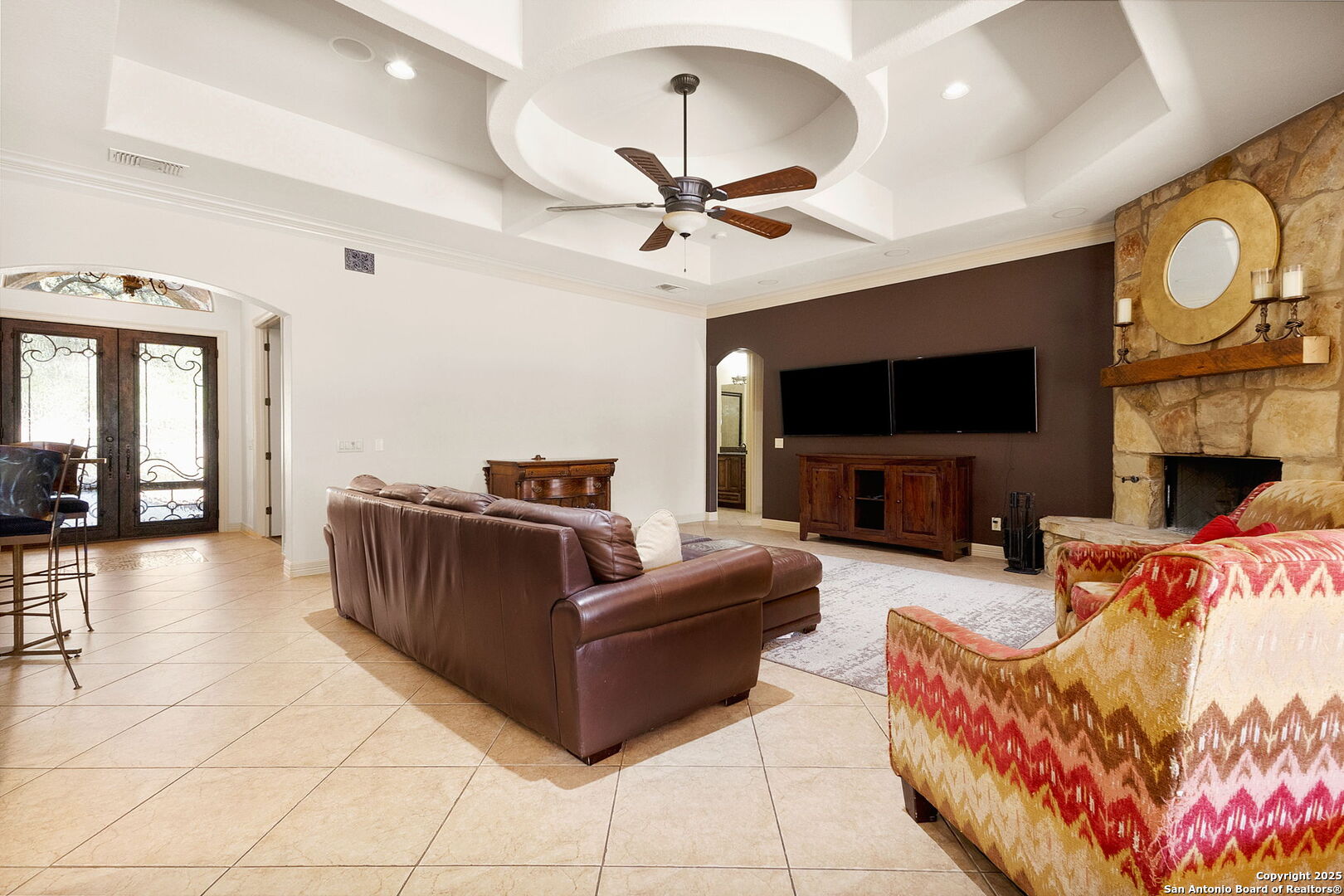 633 Riverforest
