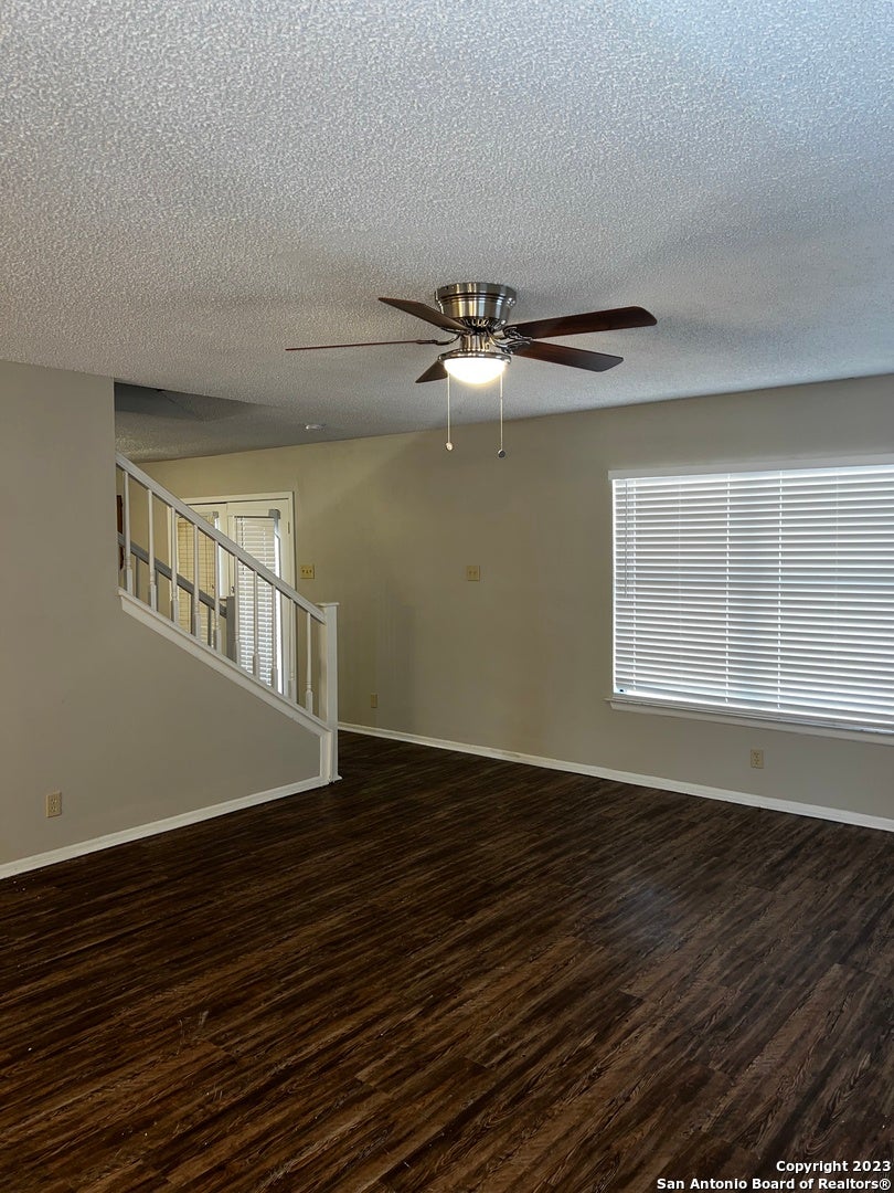 Photo of 822 Meadow Dale, Converse, TX 78109 (MLS # 2019401)