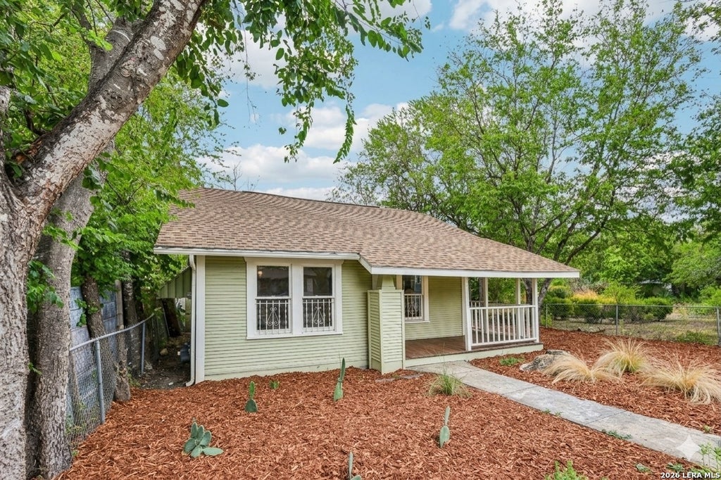 Photo of 1711 Center, San Antonio, TX 78202 (MLS # 2020836)
