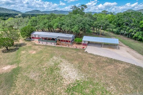 A home in Rio Frio