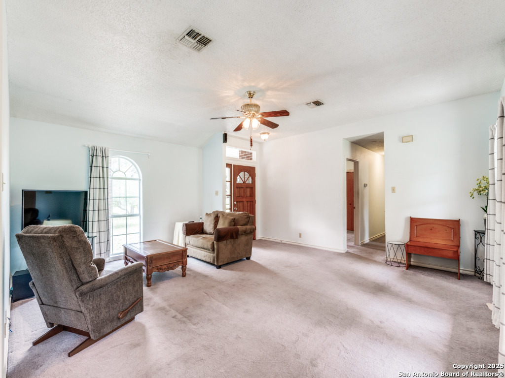 1026 Eagle Creek