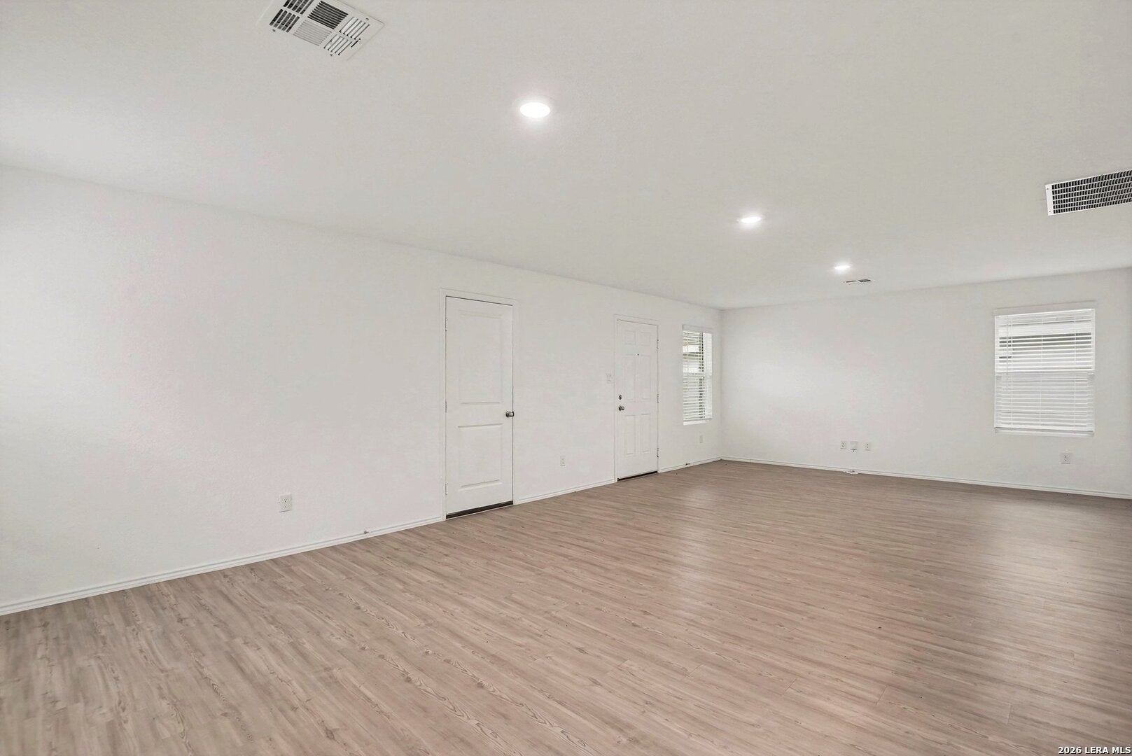 5435 Daphne Path
