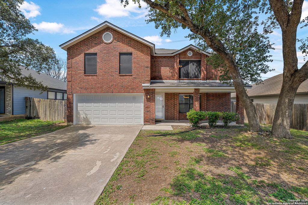 Photo of 9711 Diamond Cliff Dr, Helotes, TX 78023 (MLS # 1906533)