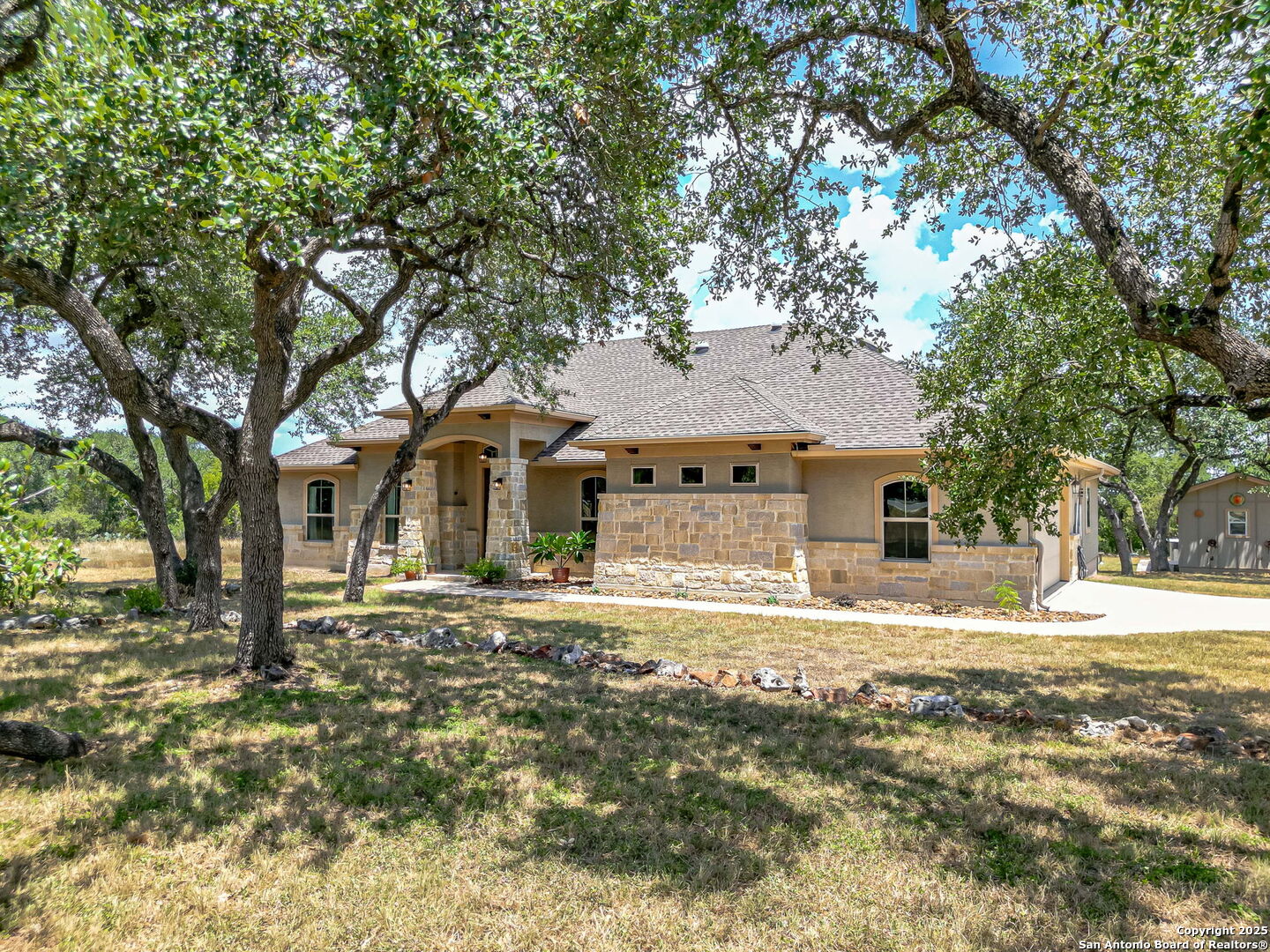 128 Laurel Wood