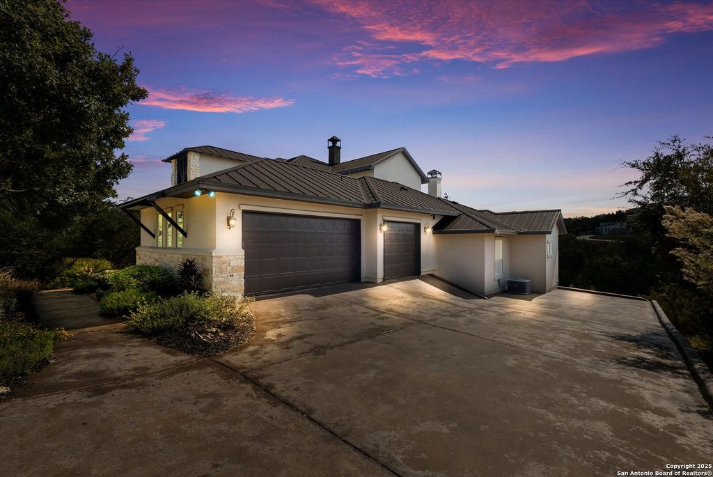 Photo of 10046 Ivory Cyn, San Antonio, TX 78255 (MLS # 1917222)