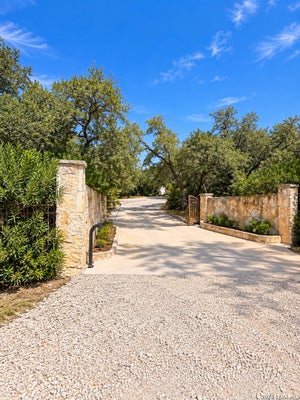 17631 FRANK MADLA RD, HELOTES, TX 78023 - Image 51f6fed080d6afff2d3d579c2d1e67a8/215456048