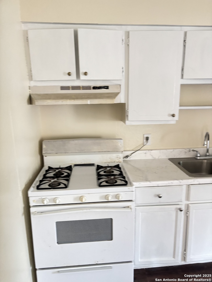 5602 & 5603 Bienville Drive