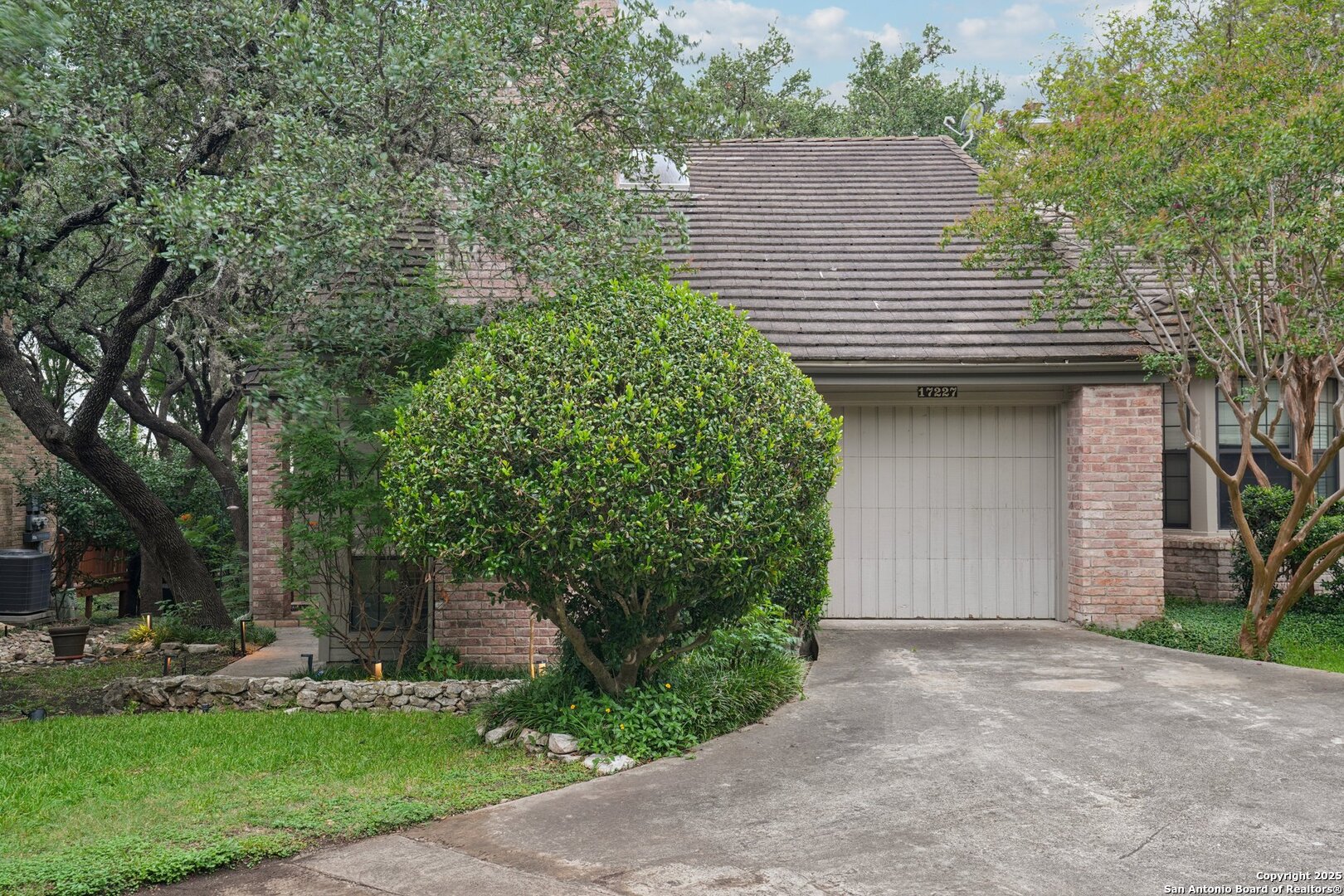 17227 Pebble Beach