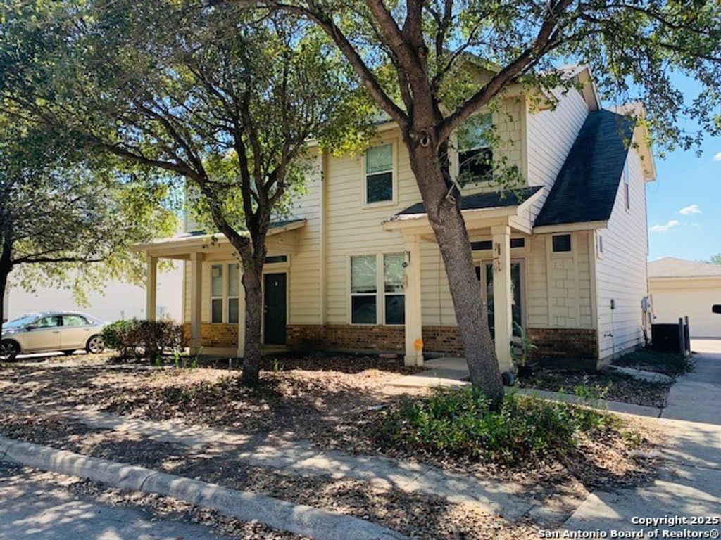 Photo of 10311 Lateleaf Oak, San Antonio, TX 78223 (MLS # 1916102)