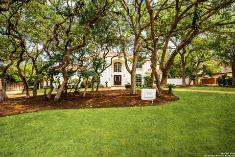 A home in Shavano Park