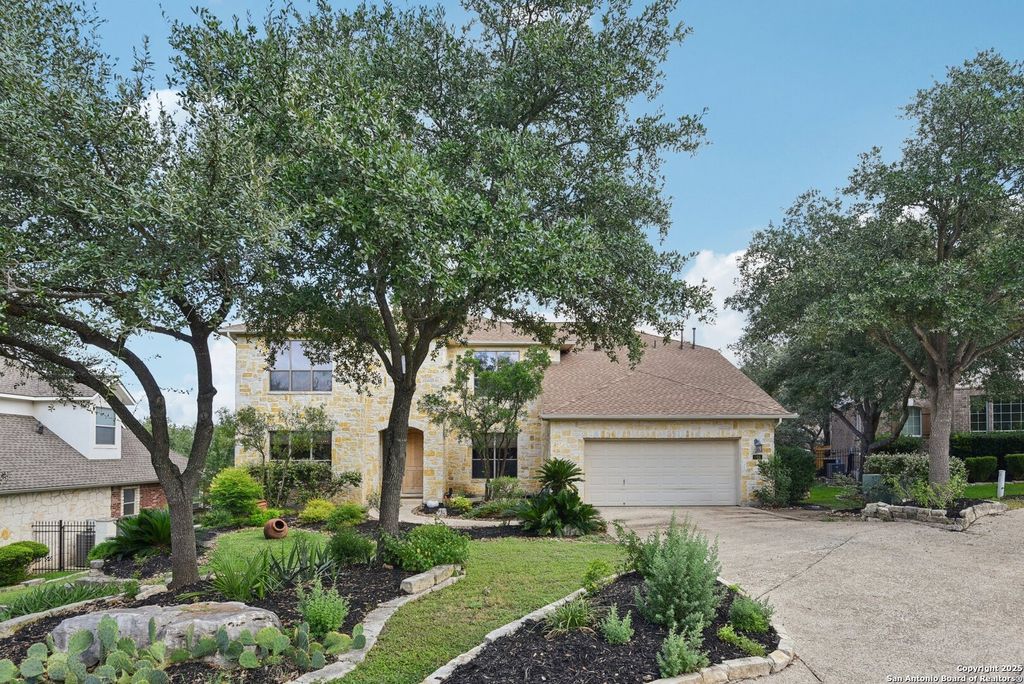 Photo of 522 Heather Ridge, San Antonio, TX 78260 (MLS # 1919200)