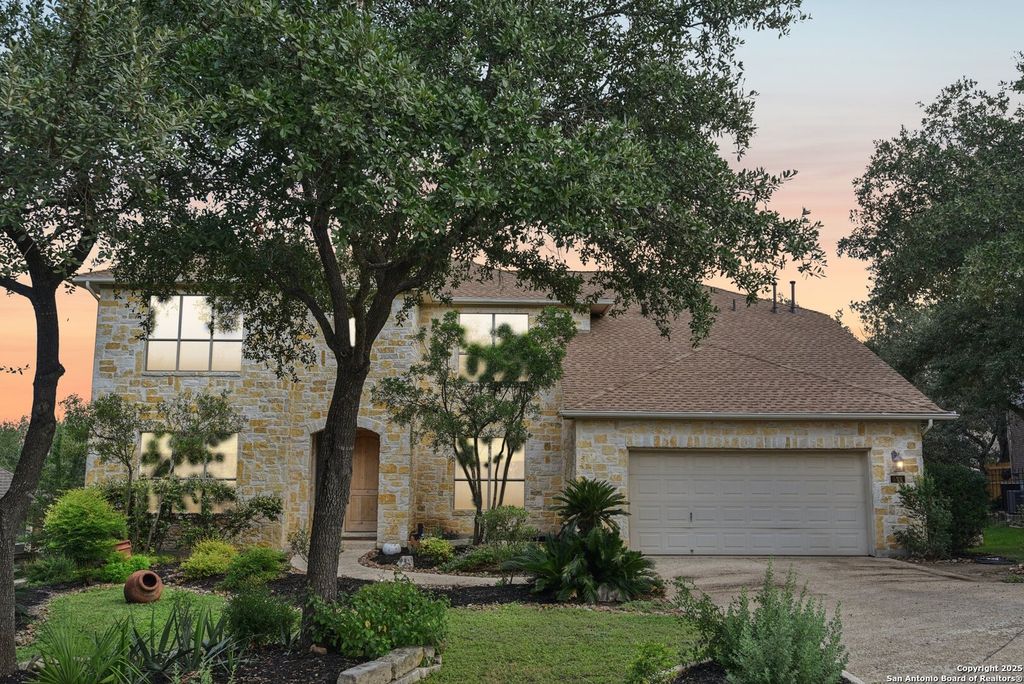 Photo of 522 Heather Ridge, San Antonio, TX 78260 (MLS # 1919200)