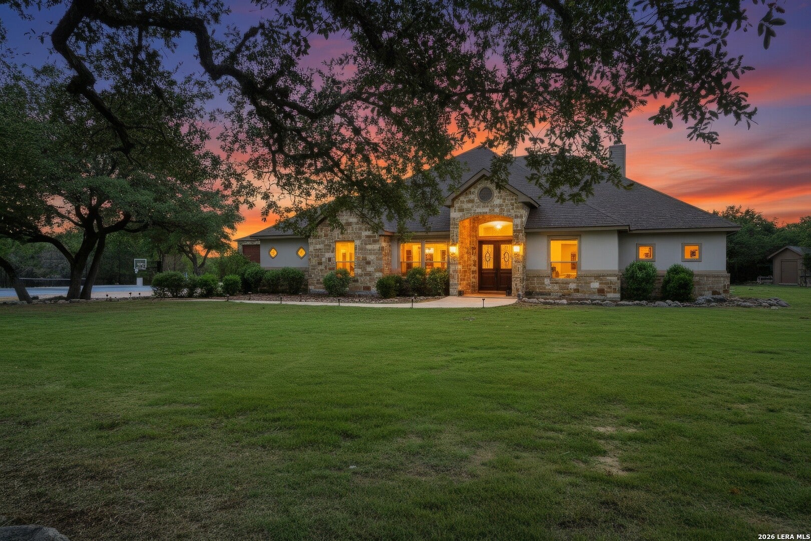 114 Hoskins Trail