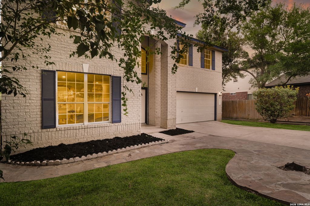 Photo of 12323 Stable Pond Dr, San Antonio, TX 78249 (MLS # 1958724)