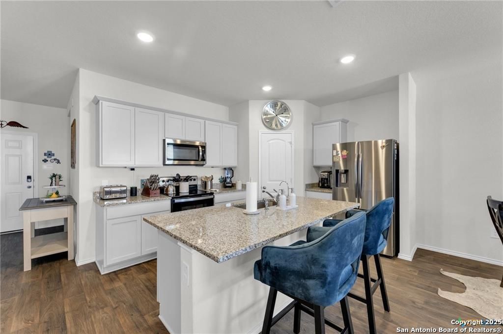 Photo of 437 Signe, Seguin, TX 78155 (MLS # 1919091)