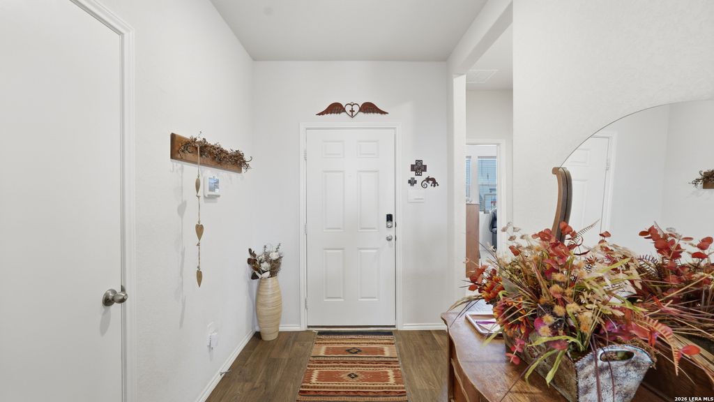 Photo of 437 Signe, Seguin, TX 78155 (MLS # 1919091)