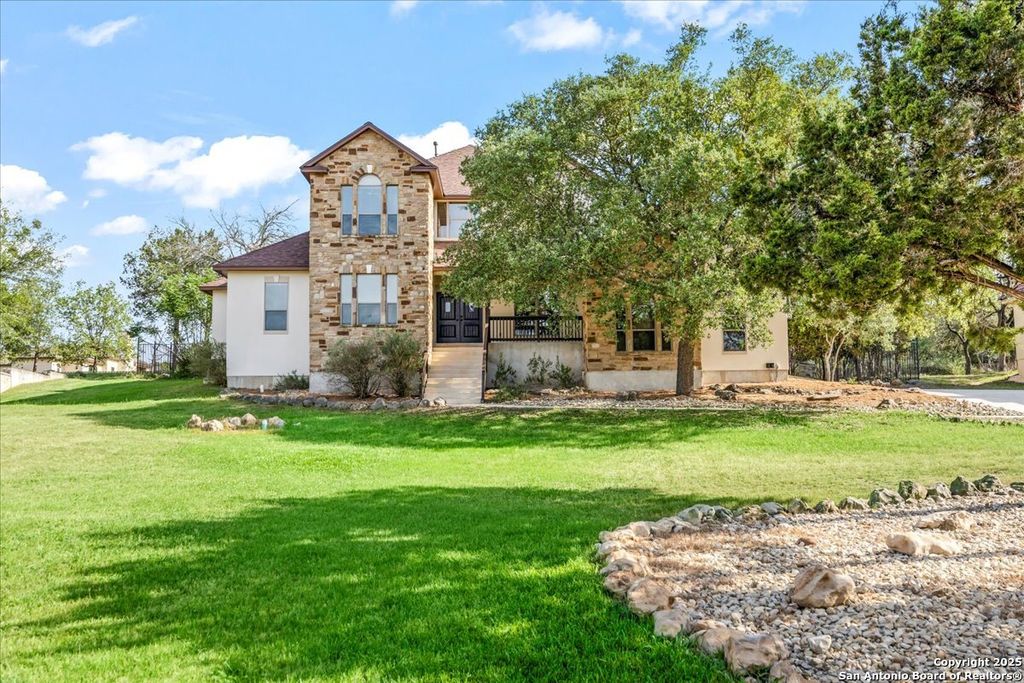 Photo of 8916 Tuscan Hills, San Antonio, TX 78266 (MLS # 1915027)