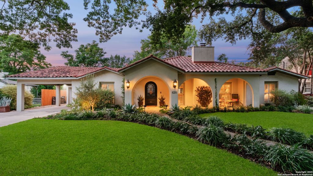 Photo of 620 E Mandalay, Olmos Park, TX 78212 (MLS # 1897404)