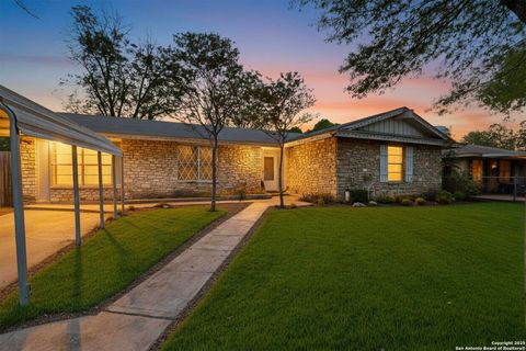 5215 Village Row San Antonio TX 78218