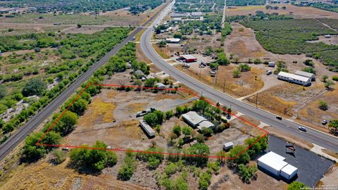 2906 US HIGHWAY 90 Hondo TX 78861