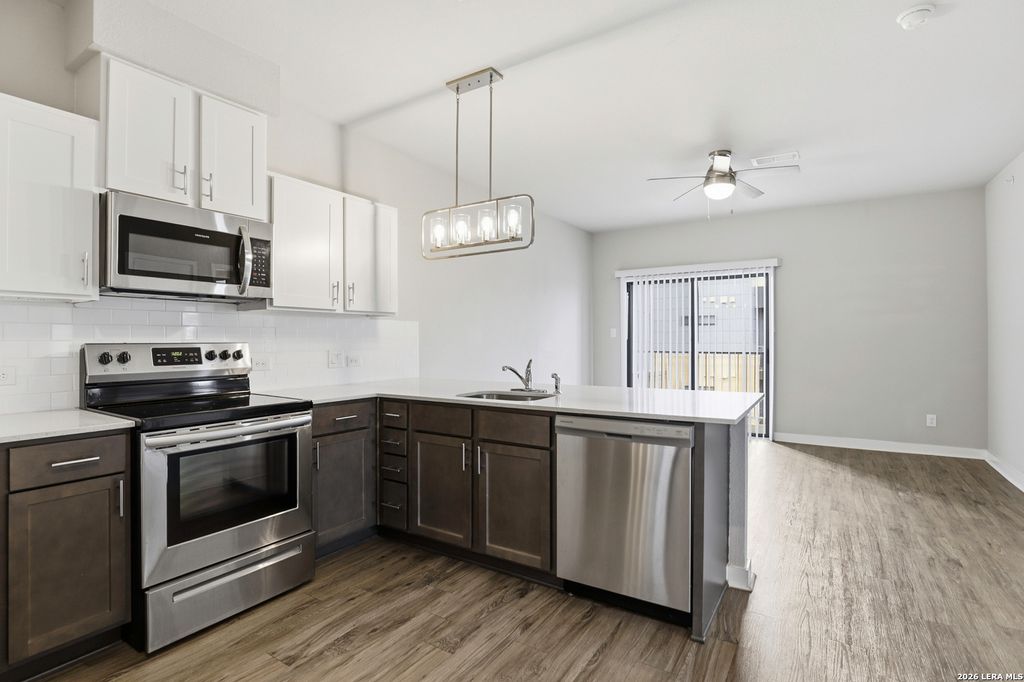 Photo of 711 S FRIO 1304 #1304, San Antonio, TX 78207 (MLS # 1992409)