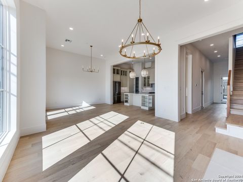 103 E WILDWOOD B San Antonio TX 78212