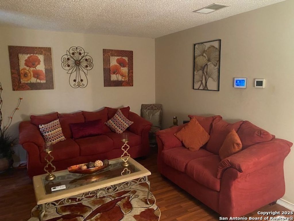 Photo of 2406 Roseville, Kirby, TX 78219 (MLS # 1930004)