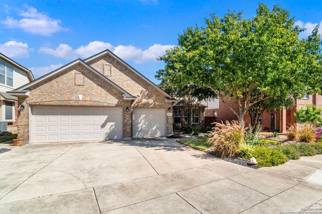 Photo of 13110 Five Brooks, Helotes, TX 78023 (MLS # 1915765)