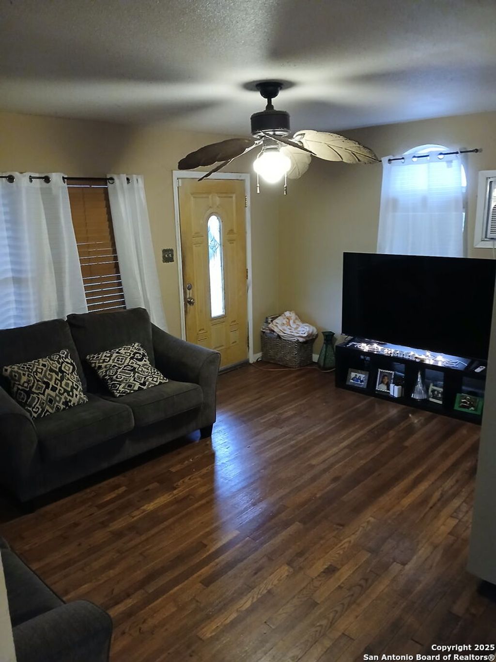 Photo of 257 Archimedes Dr, San Antonio, TX 78223 (MLS # 1930271)