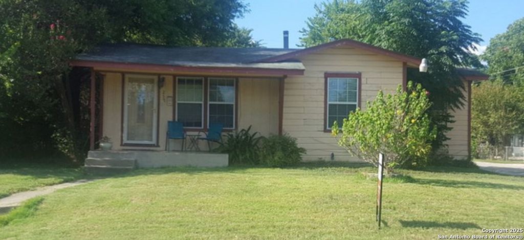 Photo of 257 Archimedes Dr, San Antonio, TX 78223 (MLS # 1930271)