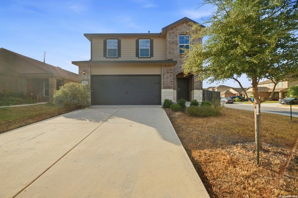 15603 GARAM TRL, VON ORMY, TX 78073 - Image 53964dace7db2021fa10e0a4e58b7190/967425