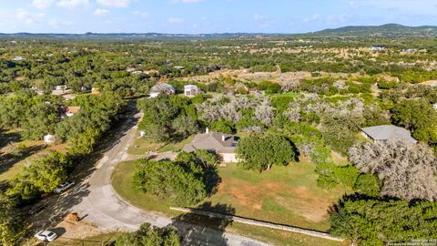 A home in Bandera