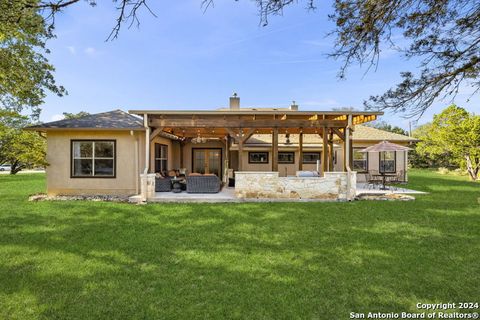 A home in Bandera