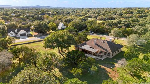 A home in Bandera