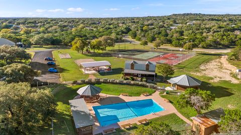 A home in Bandera