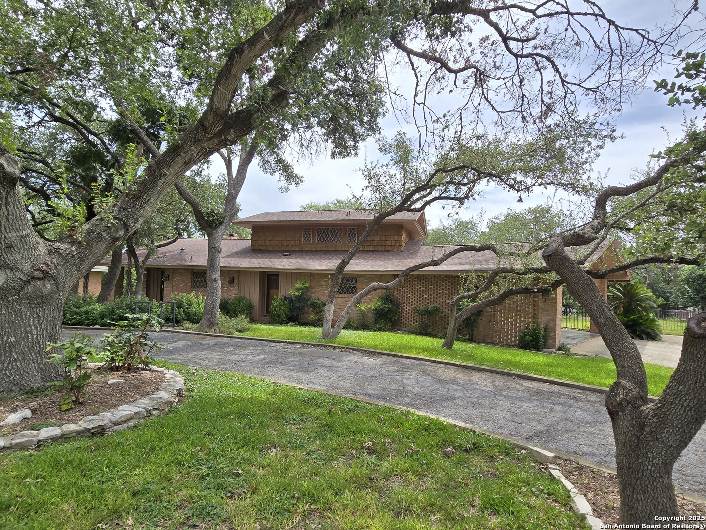 New Braunfels, Texas 78130, United States, 3 Bedrooms Bedrooms, ,3 BathroomsBathrooms,Residential,Pending,176805