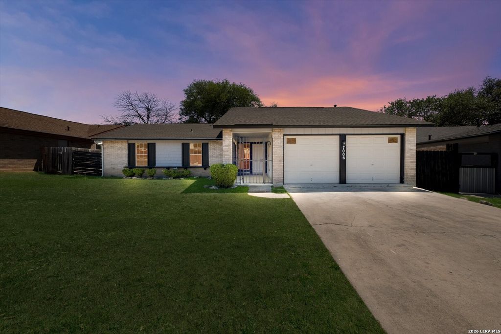 Photo of 7006 Autumn Chase St, San Antonio, TX 78238 (MLS # 1953236)