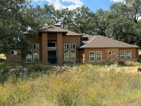 A home in La Vernia