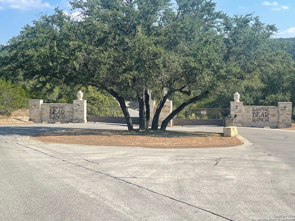 Photo of 320 Private Road 1742, Mico, TX 78056 (MLS # 1924963)