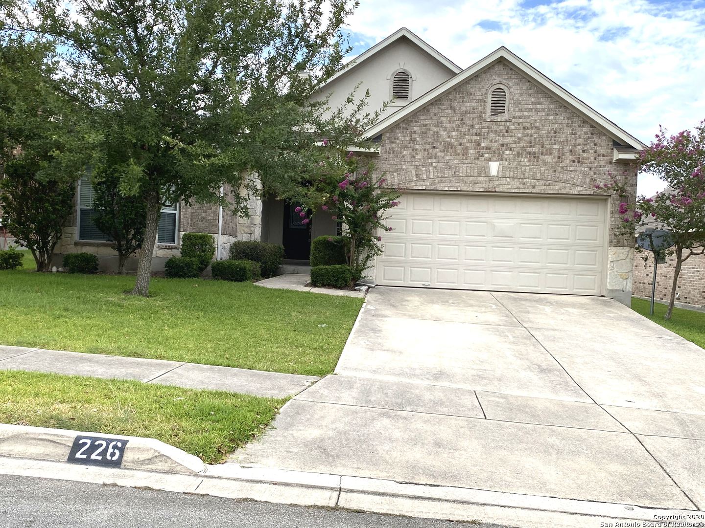 226 MAIDSTONE CV
