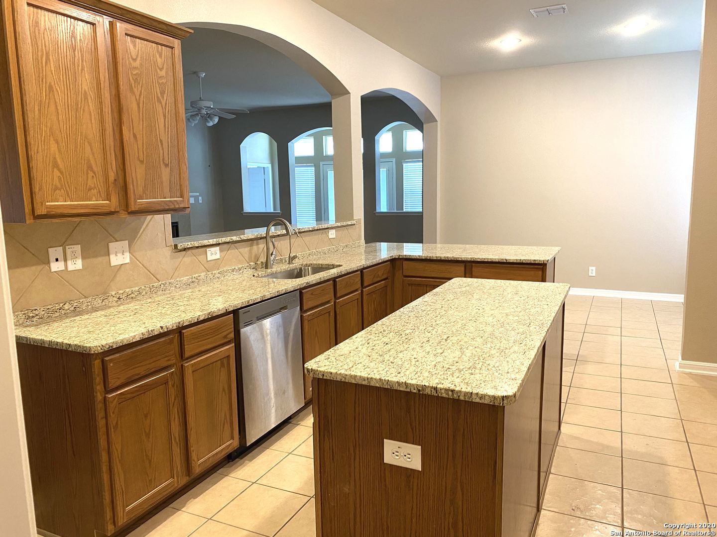 226 MAIDSTONE CV