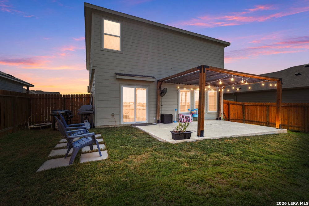 258 LANDING LN