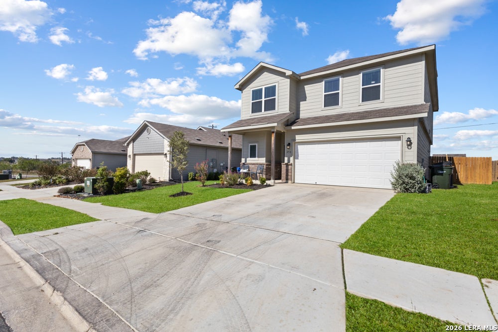 258 LANDING LN