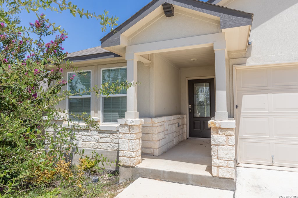 Photo of 118 Fiery Topaz, San Antonio, TX 78253 (MLS # 2009915)
