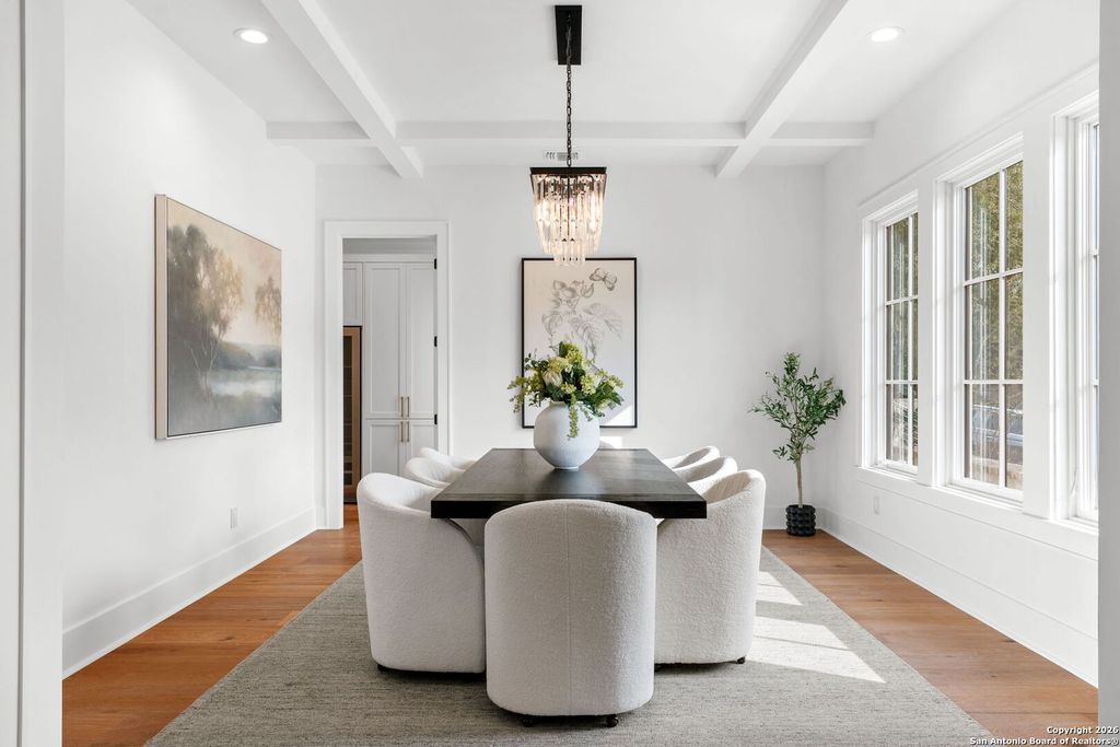 Photo of 817 Garraty, Terrell Hills, TX 78209 (MLS # 1934692)